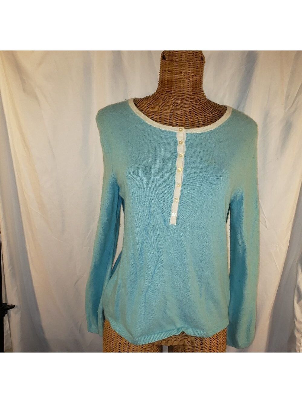 Talbots Petites Women's Blue Long Sleeve V-Neck Lambswool Sweater - Size L
